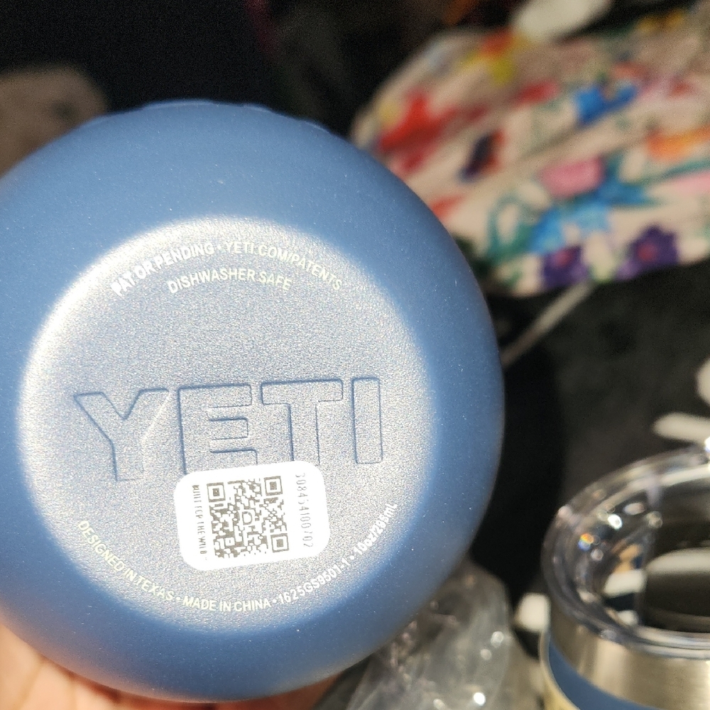 YETI Rambler Blue Wine Tumblers - Picture 6 of 9